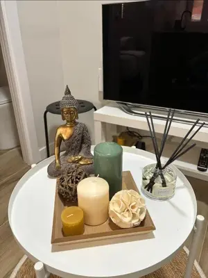 Una televisión o centro de entretenimiento en Acogedor apartamento centro de Madrid