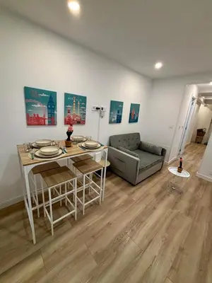 Zona de estar de Renovated apartment 15 minutes from Sol