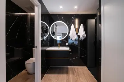 Un baño de SB20 Boutique Studios - by MONARO