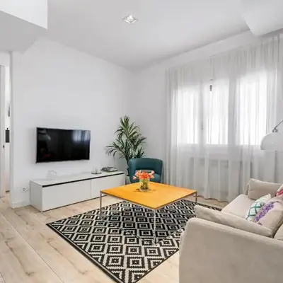 Parliament View Apartamento de Gran Lujo 6 Pax en Las Cortes