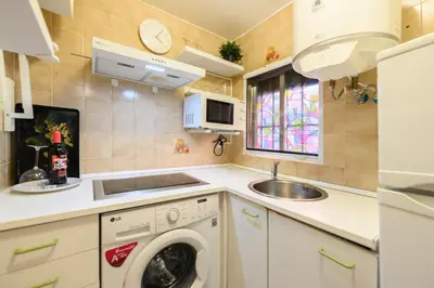 Una cocina o zona de cocina en BMU9213 Piso de 1 dormitorio en Chamberí