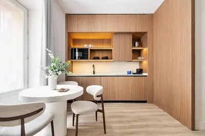 Una cocina o zona de cocina en Isabel Royal Stay