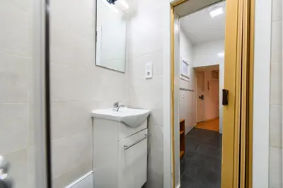 Un baño de ESA80E Piso en el centro de Madrid -Malasaña Alquiler temporal