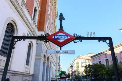 Certificado, premio, señal o documento que está expuesto en ESA80E Piso en el centro de Madrid -Malasaña Alquiler temporal
