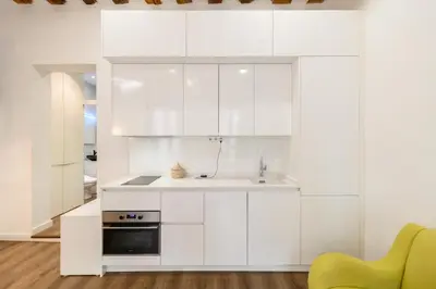Una cocina o zona de cocina en HOR42DA Estudio moderno en el centro de Madrid - Alquiler temporal