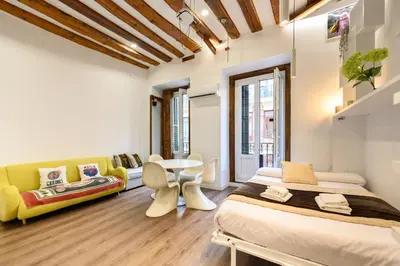 Zona de estar de HOR42DA Estudio moderno en el centro de Madrid - Alquiler temporal