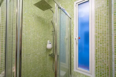 Un baño de Beautiful apartment in downtown Lavapies