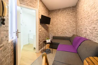 Zona de estar de JPA16BI Acogedor piso de 1 dormitorio en Tetuán, Madrid - Alquiler temporal