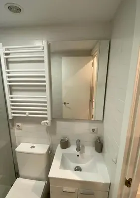 Un baño de Lavapiés Center · Modern Apartment for Two