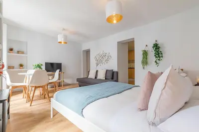 Cama o camas de una habitación en Heima Madrid letras 3A