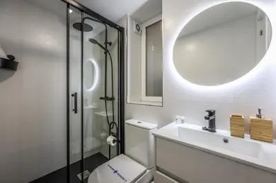 Un baño de Urban Loft with Character - Puerta de Toledo