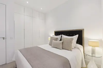 Cama o camas de una habitación en Central Madrid 2BR2BA Comfort Convenience