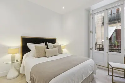 Cama o camas de una habitación en Central Madrid 2BR2BA Comfort Convenience