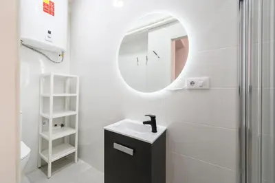 Un baño de RJS3 - Acogedor Estudio en Barrio Salamanca - Temporal
