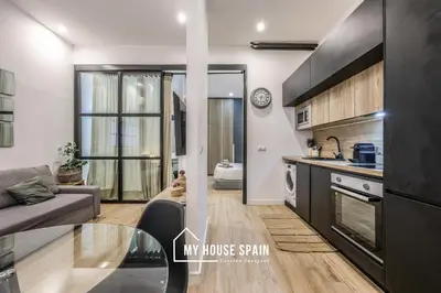 Una cocina o zona de cocina en MyHouseSpain - Acogedor apartamento cerca de Atocha II