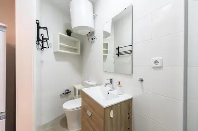 Un baño de SMA1401 - Acogedor estudio en Ciudad Lineal - Alquiler temporal
