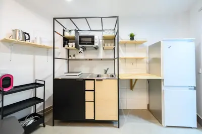 Una cocina o zona de cocina en SMA1401 - Acogedor estudio en Ciudad Lineal - Alquiler temporal