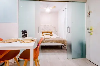 Cama o camas de una habitación en Private Embajadores Apartment