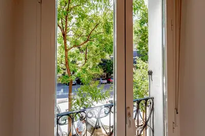 Jardín al aire libre en L32-Amazing apartment 5 min from Madrid Atocha Station