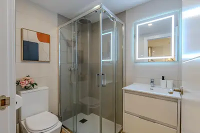 Un baño de Bright and Fantastic Studio - Apartment Embajadores A