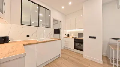 Una cocina o zona de cocina en Style and Comfort in Latina, Home for 4