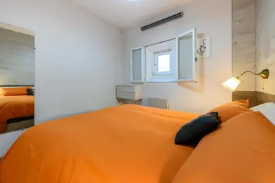 Cama o camas de una habitación en OLM102BA - Amplio y luminoso piso de 2 dormitorios en el centro de Madrid - Alquiler temporal