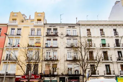 Edificio en el que se encuentra el apartamento