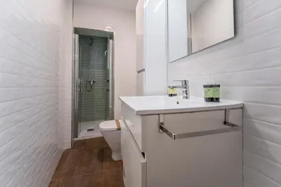 Un baño de Modern comfortable -1 Bedroom 1Bath-Malasaña