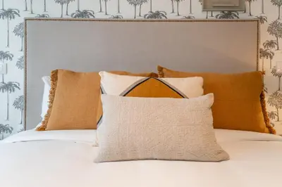 Cama o camas de una habitación en Elegant exclusive -3 Bdrs 2 Baths -Salamanca