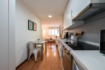 Una cocina o zona de cocina en GuestReady – Modern studio in Madrid city centre