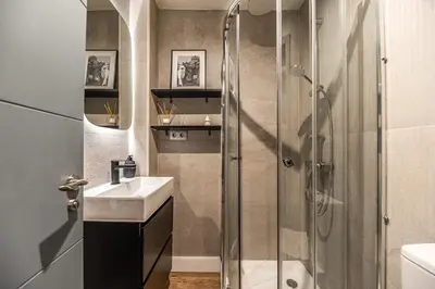 Un baño de Waou Madrid Rio I - Alquiler Corta Duración