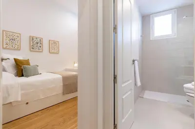 Un baño de Bright 2-Bed Apartment in Las Letras Madrid