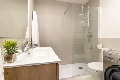 Un baño de Charming Apartment in the Heart of Las Letras