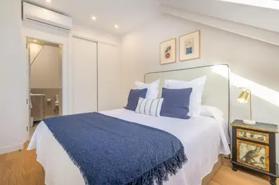 Cama o camas de una habitación en Charming Attic with Terrace in Las Letras