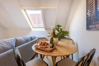 Comida en o cerca de este apartamento