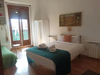 Cama o camas de una habitación en Atocha Luminoso y Amplio