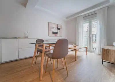 Una cocina o zona de cocina en Central Cozy -1Bedroom 1Bath-Tirso de Molina