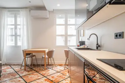 Una cocina o zona de cocina en Modern bright - 1Bedroom 1Bath-Malasaña
