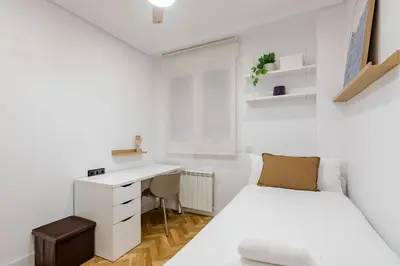 Una cocina o zona de cocina en Nova City Apartment - Next to Atocha Station