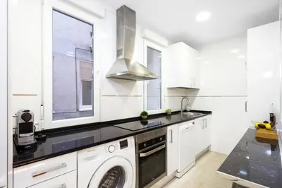 Una cocina o zona de cocina en Enorme ! Salamanca 3 bedrooms 2 bathrooms
