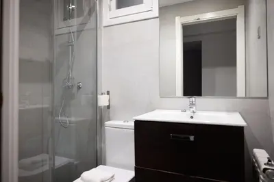 Un baño de Apartamento en Calle Pez, Madrid