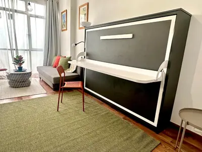 Cama o camas de una habitación en Sweet Spot steps from Gran Vía