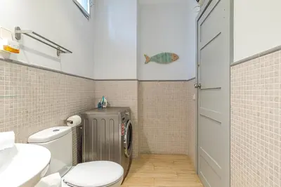 Un baño de Heima en las Letras 2A. Alquiler temporal