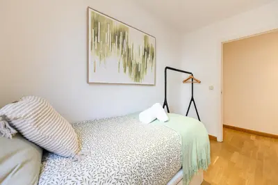 Cama o camas de una habitación en FER55D - Amplio piso 3 dormitorios en Moncloa, Madrid - Alquiler temporal