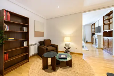 Biblioteca en el apartamento