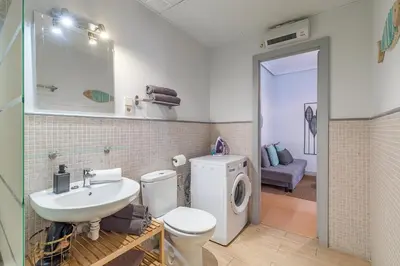 Un baño de Heima en las Letras 2B. Alquiler temporal