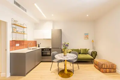 Una cocina o zona de cocina en Beautiful in the center