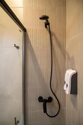 Un baño de Cozy studio in Chamberí
