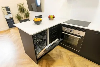 Una cocina o zona de cocina en Spacious apartment 15 minutes from Puerta del Sol
