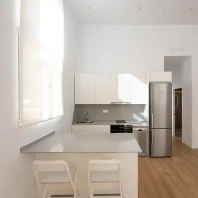 Apartamento de 3 habitaciones en Adelfas